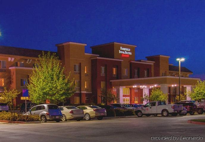Hotel Fairfield & By Marriott Visalia 3*