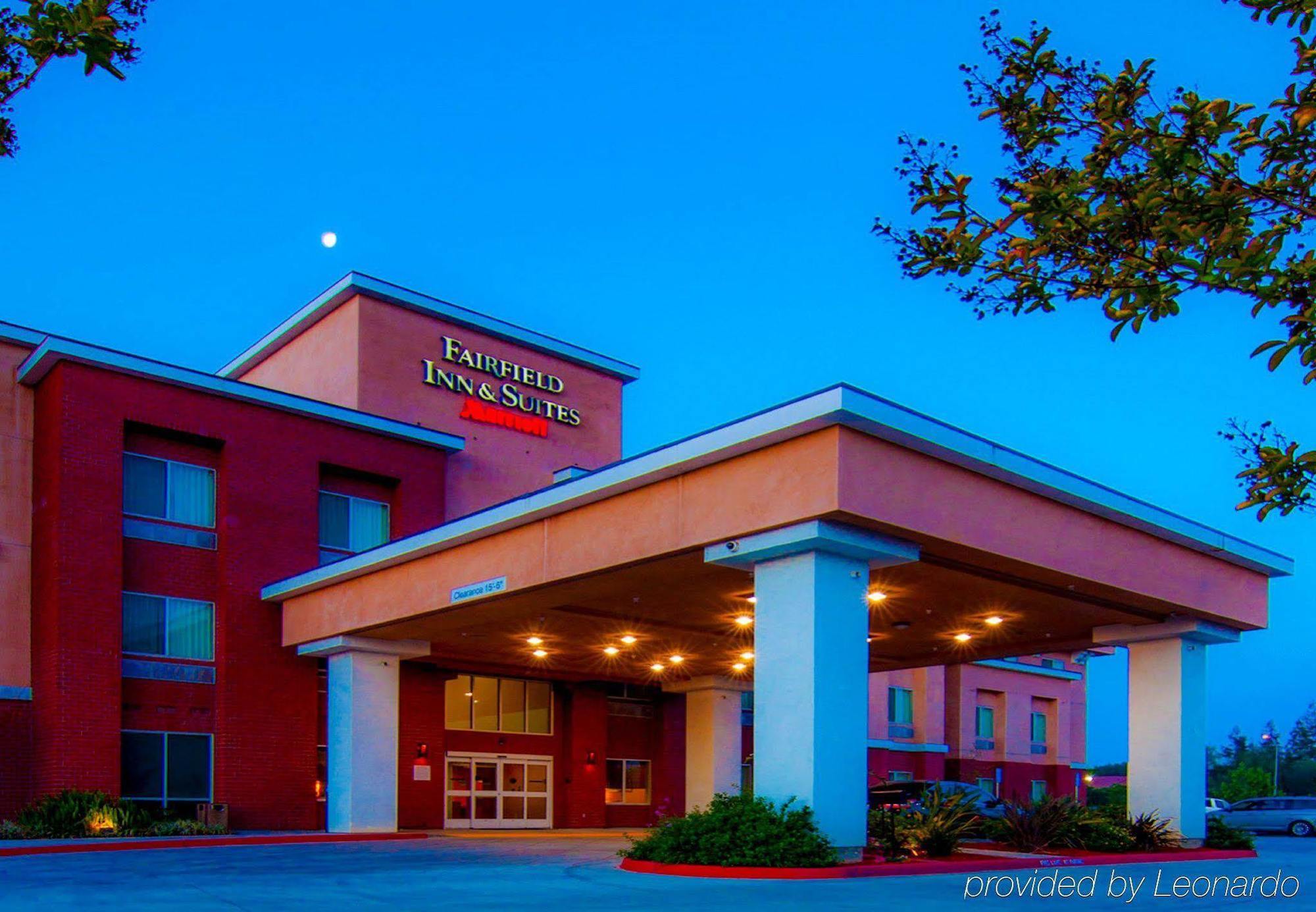 Fairfield & By Marriott Visalia Hotel Tulare
